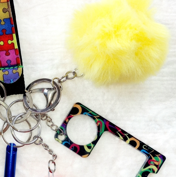 Self Defense Keychain - Picture 2 of 4